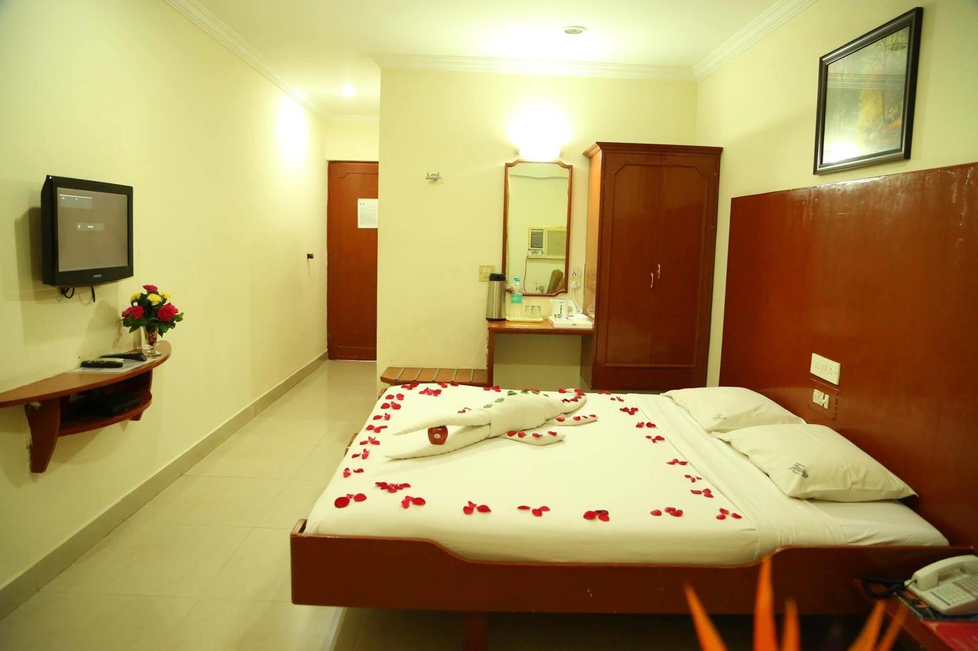 Hotel Sooriya Residency Chennai Eksteriør bilde